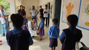 छात्रावासो के औचक निरीक्षण में पहुंचे प्रभारी मंत्री मोहन मरकाम
