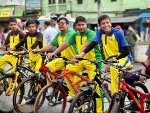 विधानसभा आम निर्वाचन 2023, रिमझिम बारिश के बीच कलेक्टर ने जिलास्तरीय साइकिल रैली में लिया हिस्सा